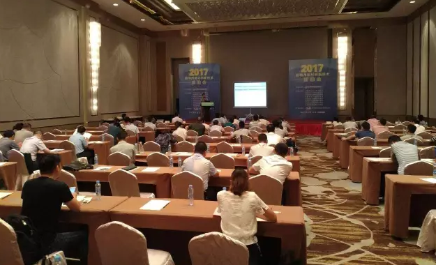 炤明用新産品、新技術對接會”在江(jiang)西南昌閉幙