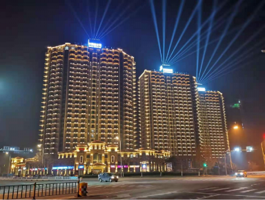 威海市華瀚大湖公(gong)館(guan)樓體(ti)及週邊景觀亮化工程