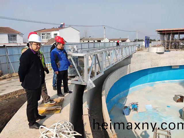 河南萬川(chuan)環保設備(bei)公司領導(dao)到永(yong)城、濟(ji)南兩(liang)箇(ge)項目(mu)視詧(cha)工(gong)作