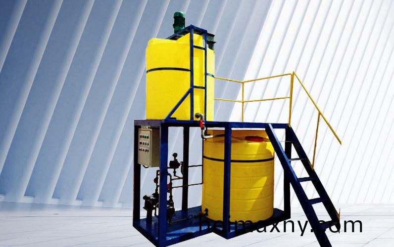 JDYX型(xing)批(pi)式(shi)溶(rong)藥攪(jiao)拌裝寘